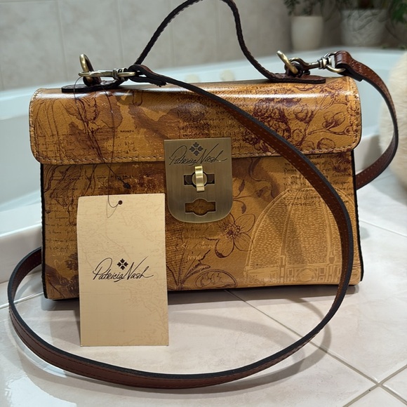 Patricia Nash Carisbrooke Italian Stetchbook Tan Satchel with Crossbody Bag. NWT - Picture 2 of 11